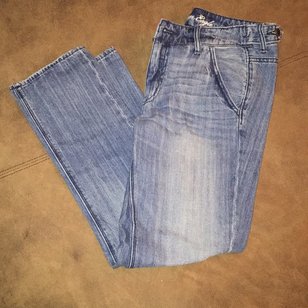American Eagle Distressed Crop Jeans